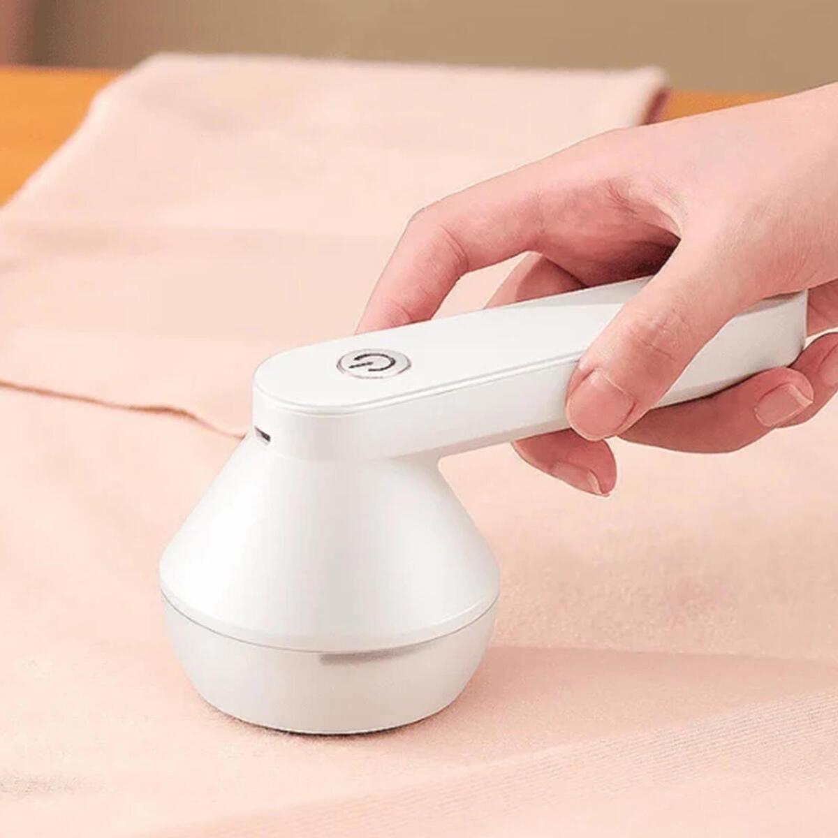Fabric Shaver A Portable Electric Lint Remover - Rechargeable
