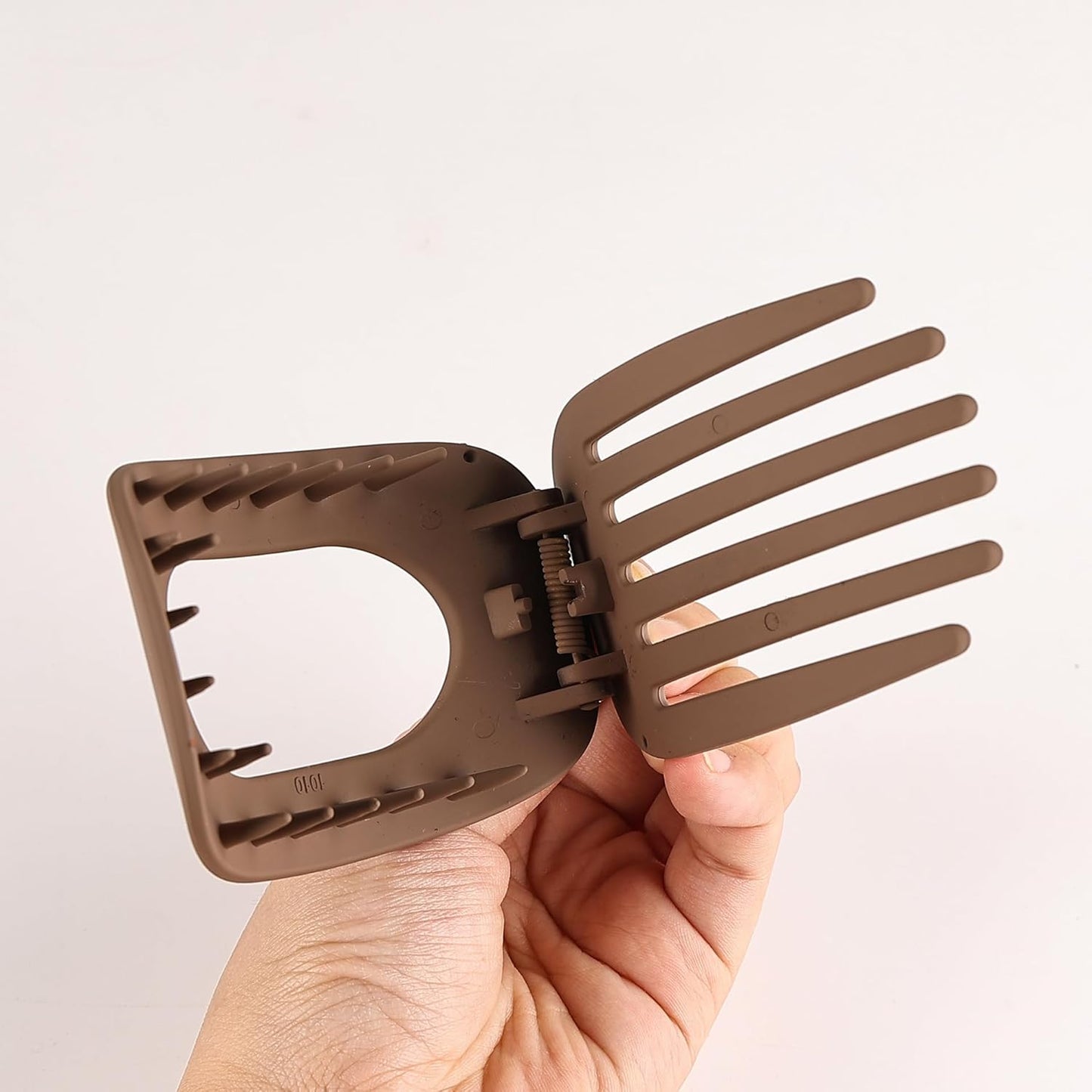 Luxe DriveComfy Hair Clip - Drive Pretty, Rest Easy 🚗💆‍♀️